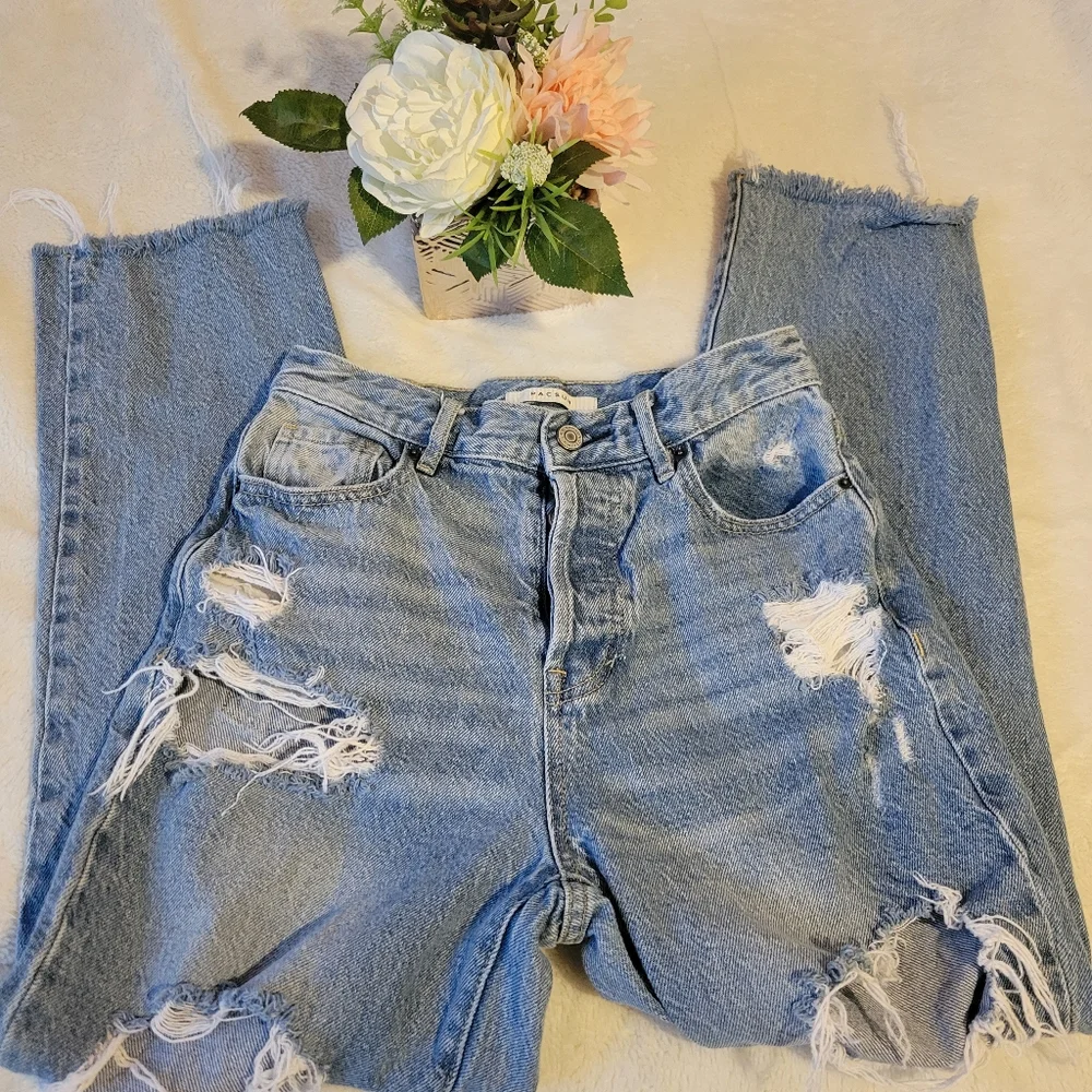 Pacsun Ripped Mom Jeans - Picture 1 of 3